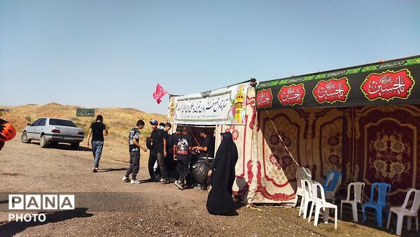 موکب حضرت رقیه ( س)   میزبان زائران پیاده امام رضا ( ع) 