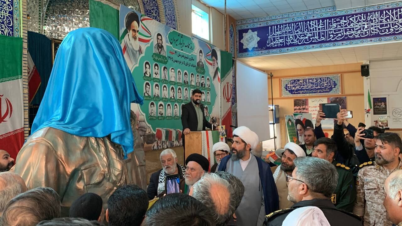 گرامیداشت سالروز تشییع ۳۱ شهید شهرستان شیروان در مصلی این شهر