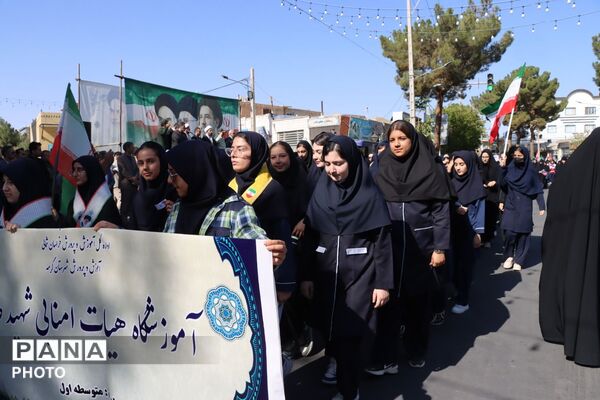 رزمایش «جان‌فدای ایران» با مشارکت گسترده مردم و نیروهای مسلح

