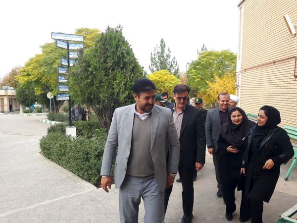 دیدار فرماندار آشخانه با پرستاران بیمارستان پورسینا