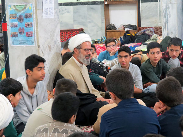 اعتکاف دانش‌آموزان مسجد انقلاب شهرستان بجنورد 