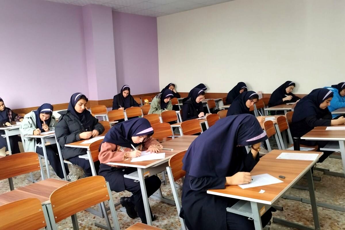 آزمون پایش و درخشش فرزانگان شهریار
