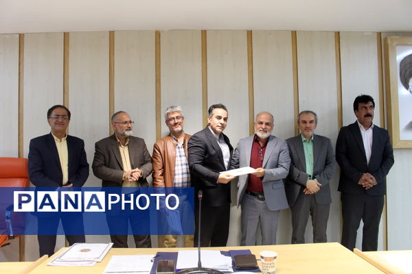 تجلیل از برترین‌های تدریس و یادگیری در جشن نوآوری و خلاقیت در آموزش