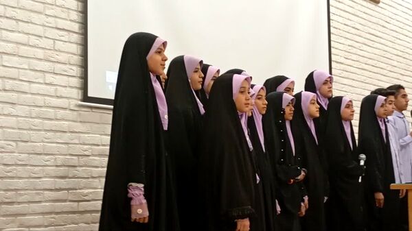 نشست صمیمی جوانان با حضرت آیت الله نورمفیدی