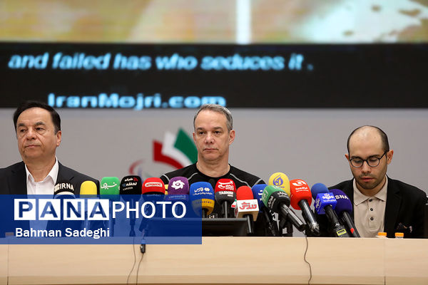 نشست خبری مربی تیم ملی والیبال