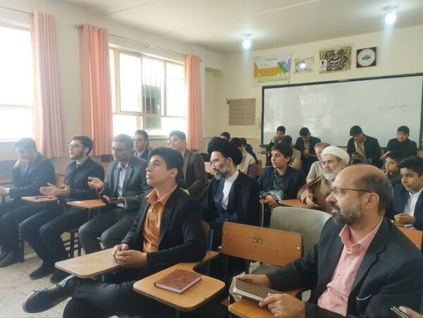 چهل و سومین دوره مسابقات قرآن عترت و نماز دانش‌آموزان استان اصفهان به میزبانی شهر کاشان