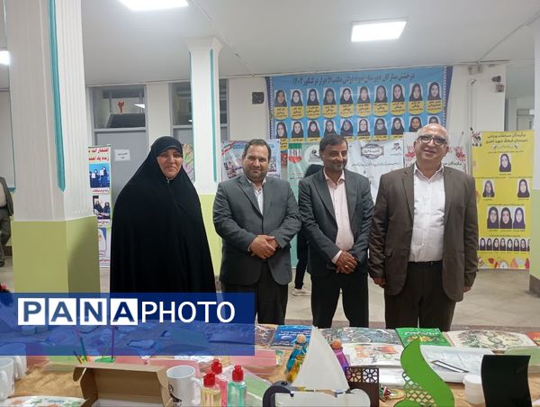 برگزاری دوره آموزشی تربیتی جهت توانمند سازی معلمان مدارس منطقه ۱۰