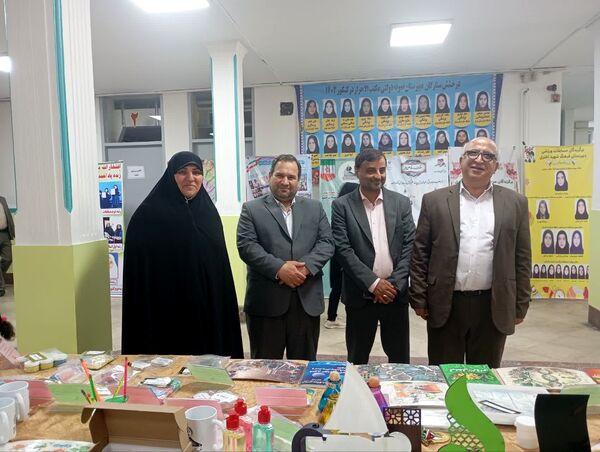 برگزاری دوره آموزشی تربیتی جهت توانمند سازی معلمان مدارس منطقه ۱۰