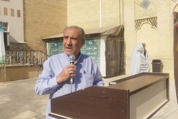 مراسم تشییع پیکر شهید جانباز حاج احمد شیخ حسینی در حرم سید علاءالدین حسین(ع)