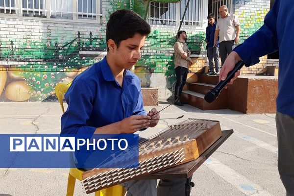 افتتاحیه المپیاد ورزشی درون مدرسه ای در دبیرستان شاهد علامه طباطبایی ناحیه دو شهرری 