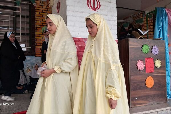 هنرنمایی دانش آموزان  مدرسه خواهران بابایی در روز دختر