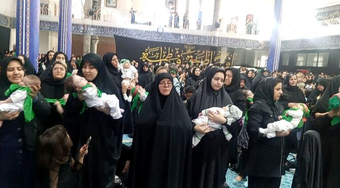 مراسم شیرخوارگان حسینی در مسجد فاطمه الزهرا مشهد، محله دانش آموز