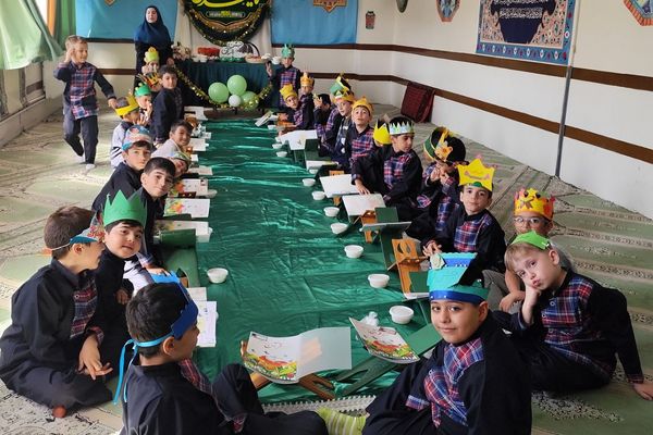 برگزاری جشن قرآن در دبستان هیات امنایی قلنبر ناحیه 2 شهرری 