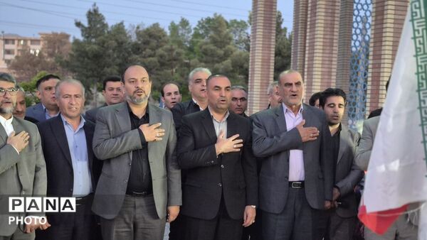 تجلیِ برنامه‌های پرورشی در میانهٔ شورِ پیشتازان