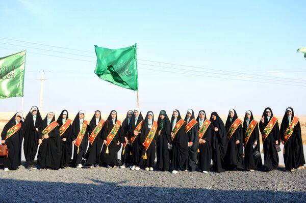 اعزام دانش‌آموزان دبیرستان شاهد شهرکرد به شلمچه