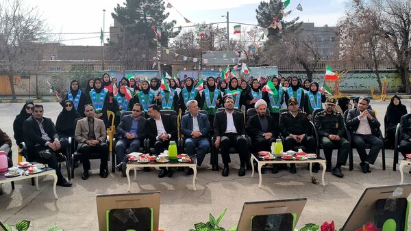 طنین گلبانگ انقلاب در دبیرستان شبانه روزی همای رحمت شهرستان سرخس