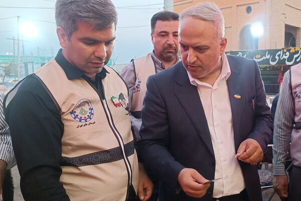 از مدرسه تا موکب حسینی؛ دانش‌آموزان پیشتاز شهرستان قدس در خدمت زائران اربعین حسینی