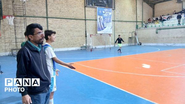 اختتامیه «جام اقتدار» فوتسال شهرستان‌های ساوجبلاغ و چهارباغ