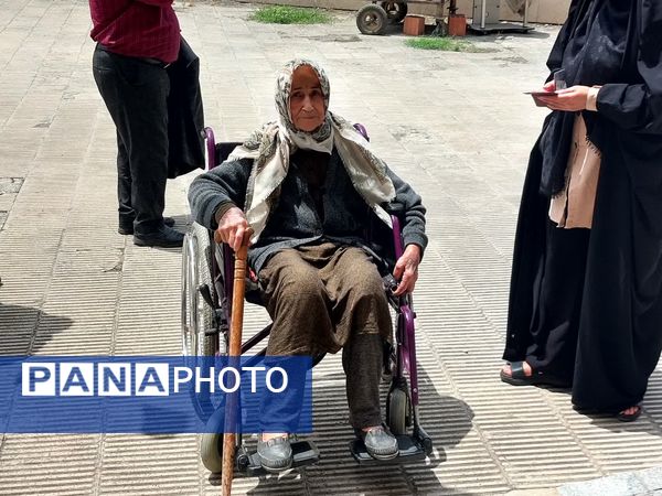 انتخابات ریاست جمهوری در گلوگاه 