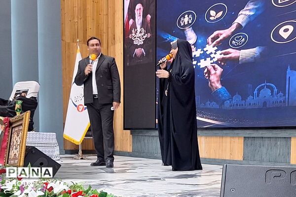 تجلیل از سمن‌ها و خبرنگاران برتر ورامین به سبک اداره ورزش و جوانان