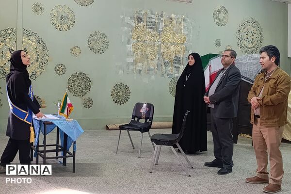 برپایی مدرسه انقلاب در هنرستان قدس ناحیه دو شهرری 