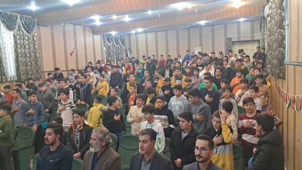 جشن روز دانش‌آموز در دبیرستان پژوهش آشخانه 