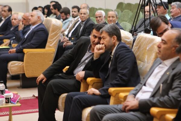 آیین کلنگ‌زنی ۱۶ مدرسه خیرساز در کاشان؛ مشارکت مردمی، حمایت دولتی