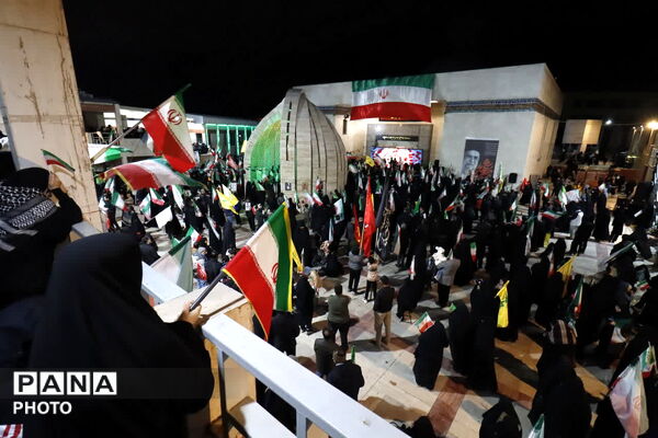 شب اربعین قائد امت اسلام در دانشگاه آزاد اسلامی مشهد