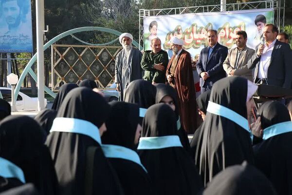 اعزام دانش‌آموزان قرچک به اردوی راهیان نور
