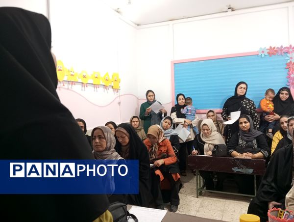 جشن شکوفه‌های دبستان ناهیدنخودی نیشابور