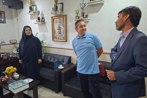 بازدید معاون تربیت بدنی و سلامت اداره کل از اتاق بازی و یادگیری دبستان شاهد شهید قدوسی 
