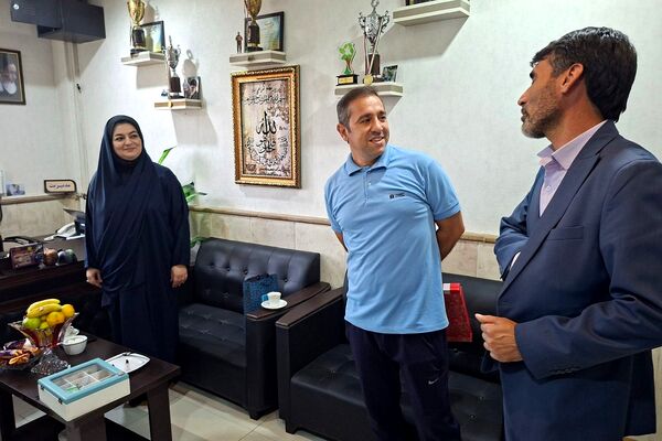 بازدید معاون تربیت بدنی و سلامت اداره کل از اتاق بازی و یادگیری دبستان شاهد شهید قدوسی 