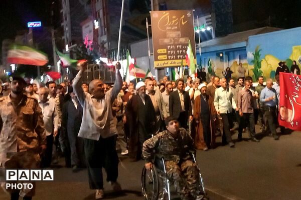 شور و حماسه ی مردمان قرچک در صد و دومین  شب از تجمعات مردمی