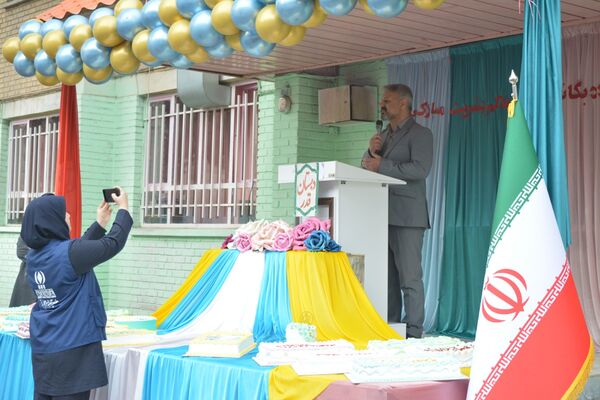 حضور خادمان رضوی در مدرسه قدر بهارستان‌دو