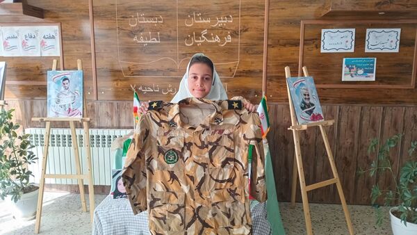بزرگداشت هفته دفاع مقدس در دبیرستان فرهنگیان