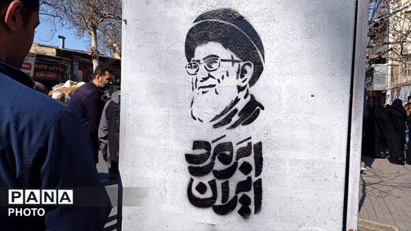 شهید عالی بر دوش هم استانی های خود تشیع شد 