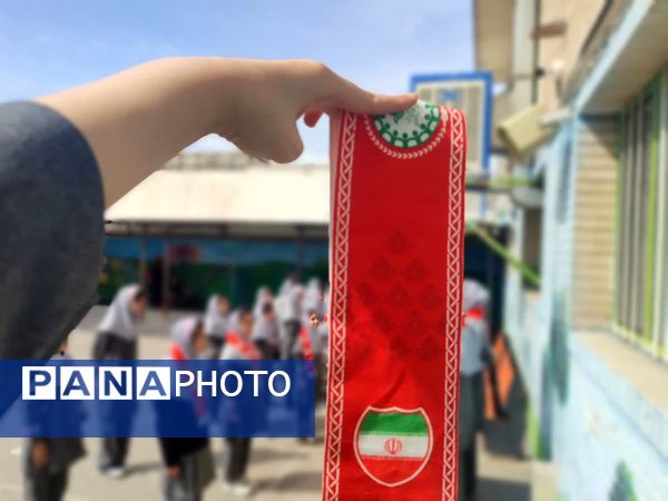 دهه فجر و طلوع هنر در دبستان مینوی خرد