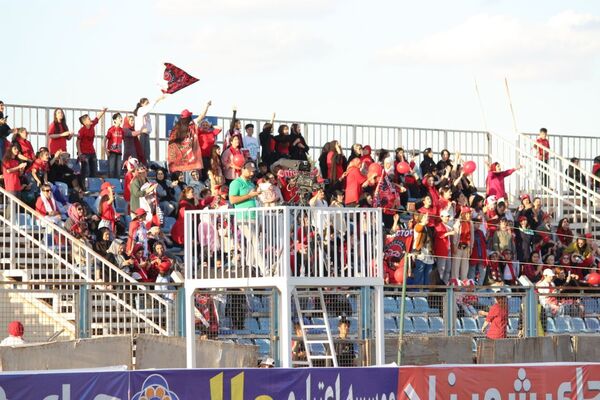 برد شیرین تراکتور در خانه مقابل آلمینیوم اراک