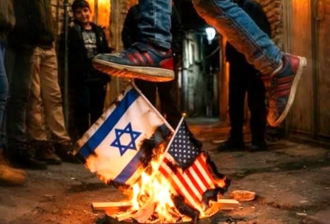 چهارشنبه‌سوری حماسی؛ بدون ترقه، با آتش اتحاد علیه دشمن