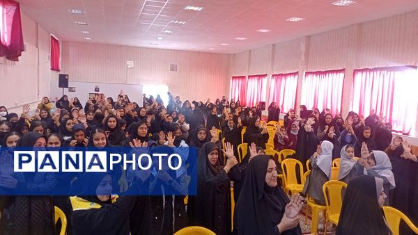 تجلیل ازبرگزیدگان مسابقات شهرستان خلیل آباد