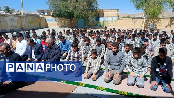 جشن آغاز سال تحصیلی در دبیرستان نمونه دولتی شهید حاج قاسم سلیمانی بن 