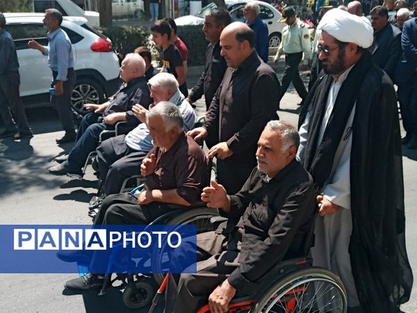 تشییع پیکر پرافتخار شهید علی اکبر صانعی جانباز ۷۰ درصد جنگ تحمیلی