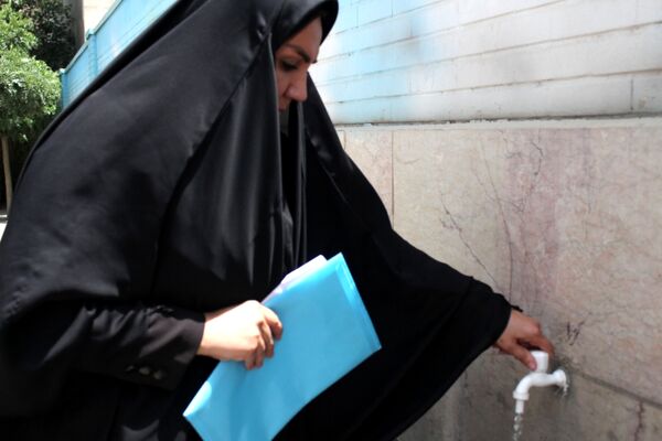 بازدید از مدرسه سعادت جهت بررسی وضعیت ایمنی و بهداشت براساس اصول آیین‌نامه بهداشت محیط مدارس