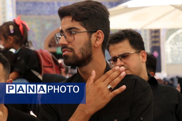 حرم مطهر رضوی غرق در ماتم اباعبدالله الحسین(ع)