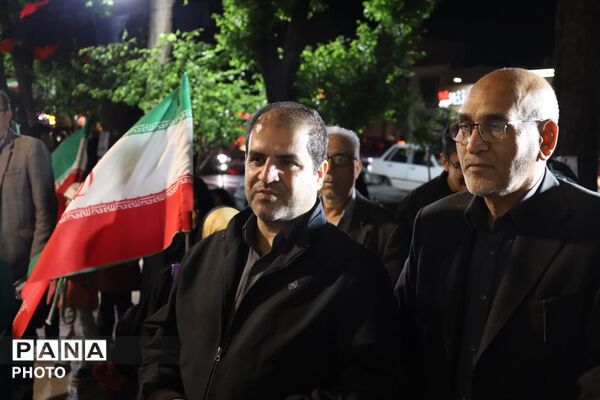 بازدید مسئولان یزد از موکب پارک آزادگان