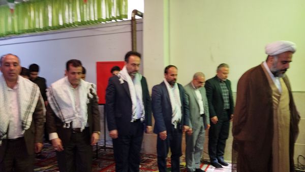 زنگ نماز متمرکز استانی در دبیرستان شهید پناهی ناحیه 3 کرج  نواخته شد