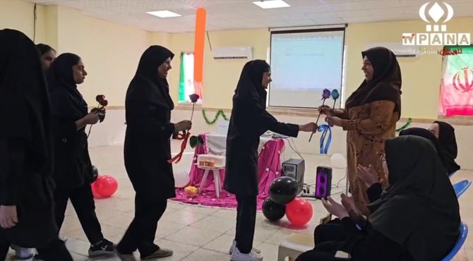 دانش‌آموزان ادبی حاجی‌آباد چراغ راه دیگر دانش‌آموزان شدند