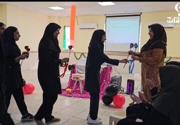 دانش‌آموزان ادبی حاجی‌آباد چراغ راه دیگر دانش‌آموزان شدند