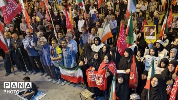 «لبیک یا رسول‌الله»؛ شعار محوری تجمعات شبانه در شب رحلت پیامبر(ص) و شهادت امام حسن(ع) نورآباد