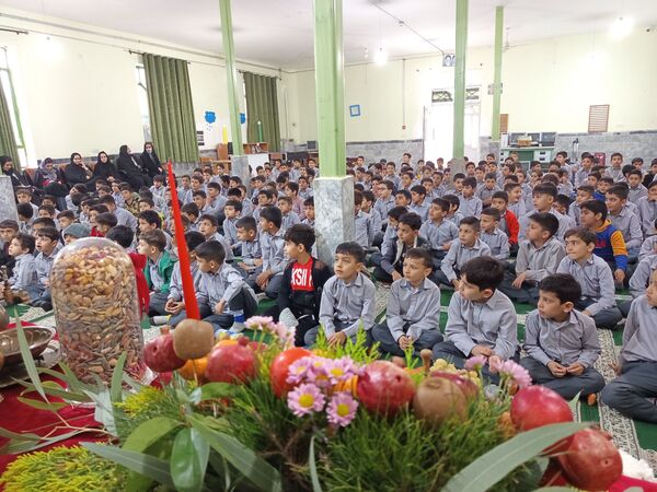 یلدا؛ بهانه‌ای برای همدلی و شادی در مدرسه برادران ابراهیمی‌نیا